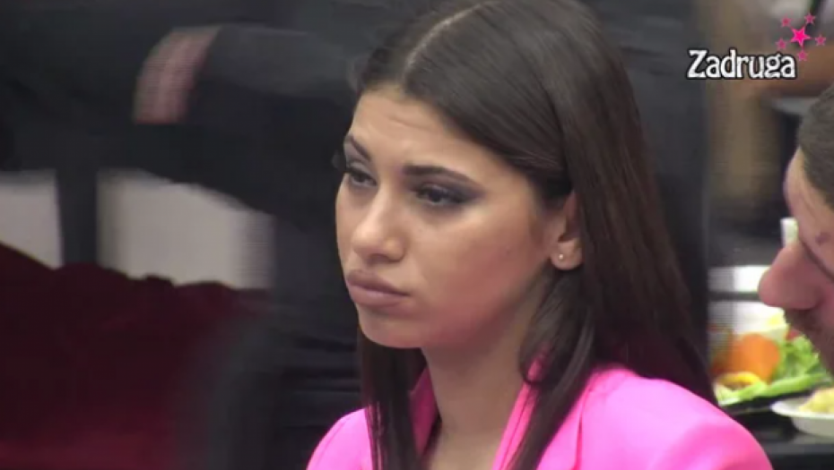 ZGRABILA GA, PA ODVELA U KREVET Milica nikad prisnija sa oženjenim zadrugarom, njeno ponašanje zgrozilo zadrugare!