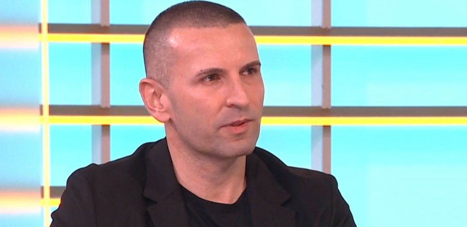 SVAKA DRUGA DEVOJKA U SRBIJI BI DA IZGLEDA KAO PLASTIČNA LUTKA Dr Kovačević otkriva da prćast nos i mačkaste oči posle 40-e postaju karikatura