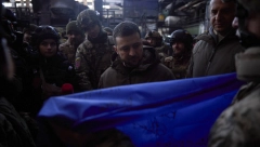 "ČAST MI JE DA BUDEM DANAS OVDE, DA VAM SE ZAHVALIM NA VAŠOJ SLUŽBI" Zelenski posetio ukrajinske trupe u Avdijevki na istoku zemlje