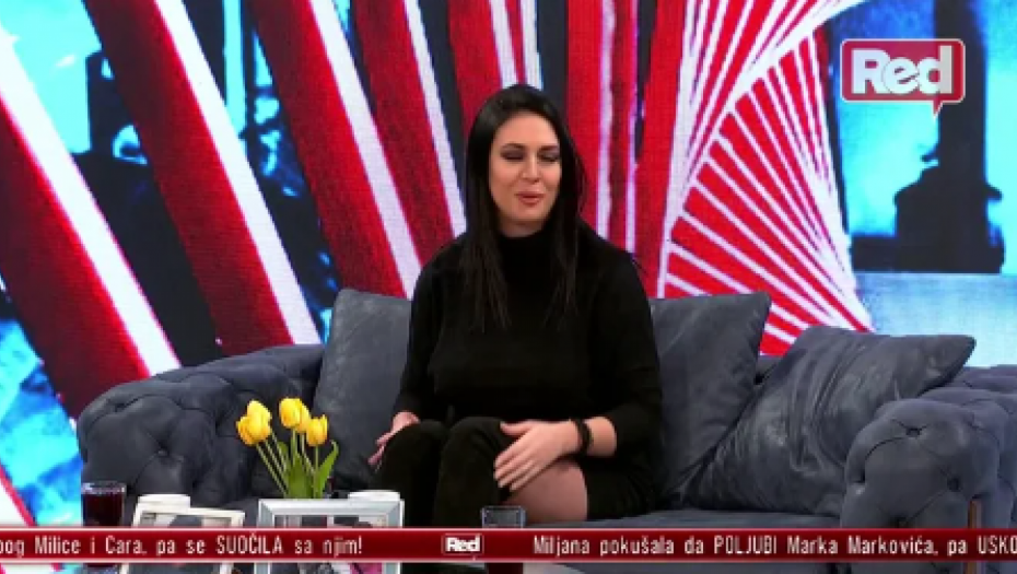 PROSTITUTKE SU UNAKAZILE NAŠU PROFESIJU Pevačica raskrinkala koleginice, zapenila od besa: "Zna se ko se čime bavi"