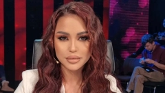 STIGAO JOJ POKLON NA KUĆNU ADRESU Aleksandra Mladenović dobila romantičnu poruku od misterioznog muškarca: SVI U ŠOKU!