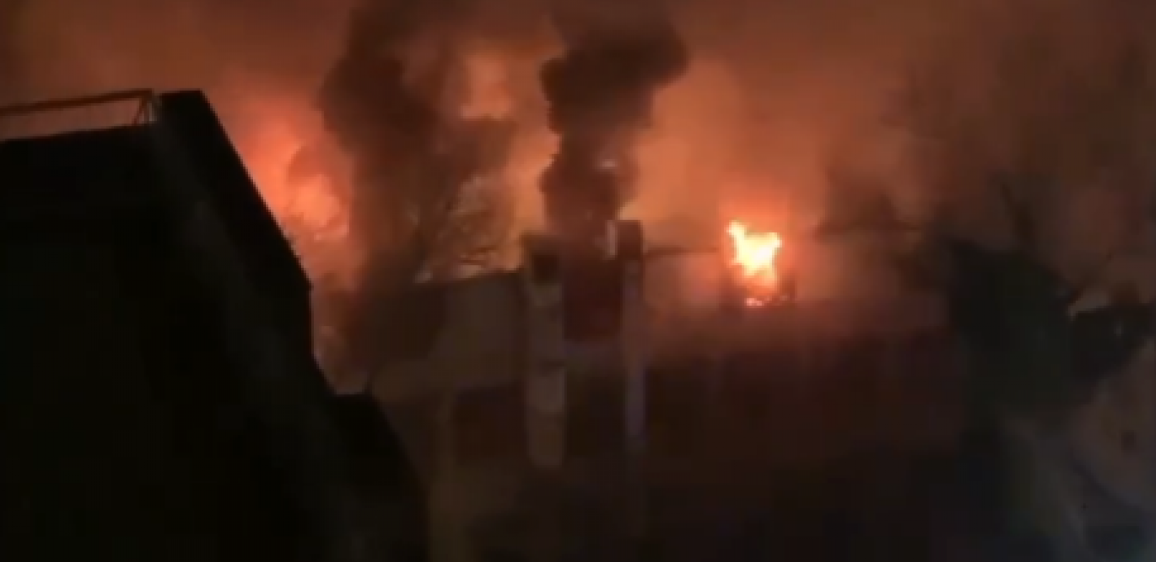 POŽAR U GRABOVICI KOD LJUBOVIJE: Komšije spasile iz vatrene stihije porodicu
