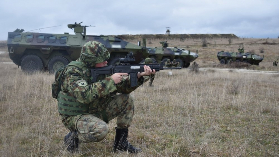 LJUTA PEŠADIJA VOJSKE SRBIJE U AKCIJI Izvođenje borbenih dejstava u odbrambenim i napadnim operacijama oklopnjakom "lazar 3" (FOTO)