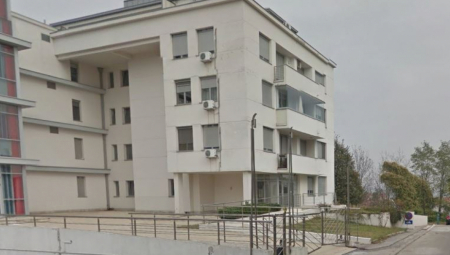 DETALJI TRAGEDIJE NA ZVEZDARI Tragovi na telu i u stanu ukazuju da je brutalno ubijena?
