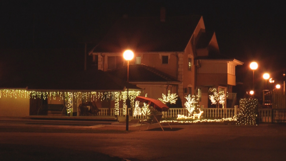 PRIZORI KAO IZ BAJKE: Novogodišnja čarolija kod Čačka