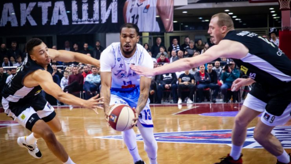 PARTIZAN NE MOŽE BEZ DRAME Crno-beli prokockali veliku prednost, pa u finišu ipak "slomili" Igokeu