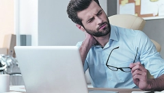 DUGO SEDENJE JE ŠTETNO KOLIKO I PUŠENJE Ako ste ceo dan za kompjuterom ili volanom, morate da znate koliko je to opasno