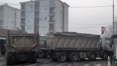 SEVER KiM Nastavlja se uklanjanje barikada