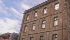 OBNAVLJAJU KUĆU "HITLERA SA KOSOVA" Šiptari slave fašistu, počinje pranje krvave istorije!