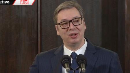 "LAŽOVI JEDNI!" Predsednik Vučić jasno odgovorio na sramne provokacije