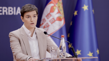 "JEDINI PRINCIP - BITI PROTIV VUČIĆA" Brnabić: Ne postoji medij sa manje principa i profesionalnih standarda od Danasa