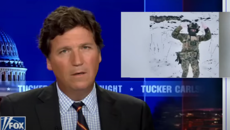 KO "PADA" NA OVO, UDAREN JE U GLAVU Taker Karlson u svom stilu o snimku Ukrajinke koja igra u uniformi (VIDEO)