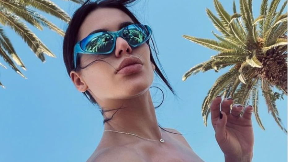 BOMBA Marina Visković raspametila muškarce, PEVAČICA SNIMILA ZADNJICU PA OKAČILA NA DRUŠTVENE MREŽE (FOTO/VIDEO)