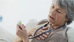 KAKO IZBEĆI MOŽDANI UDAR Uz pomoć ovih 10 navika izbacite najrizičnije faktore za opasnu bolest