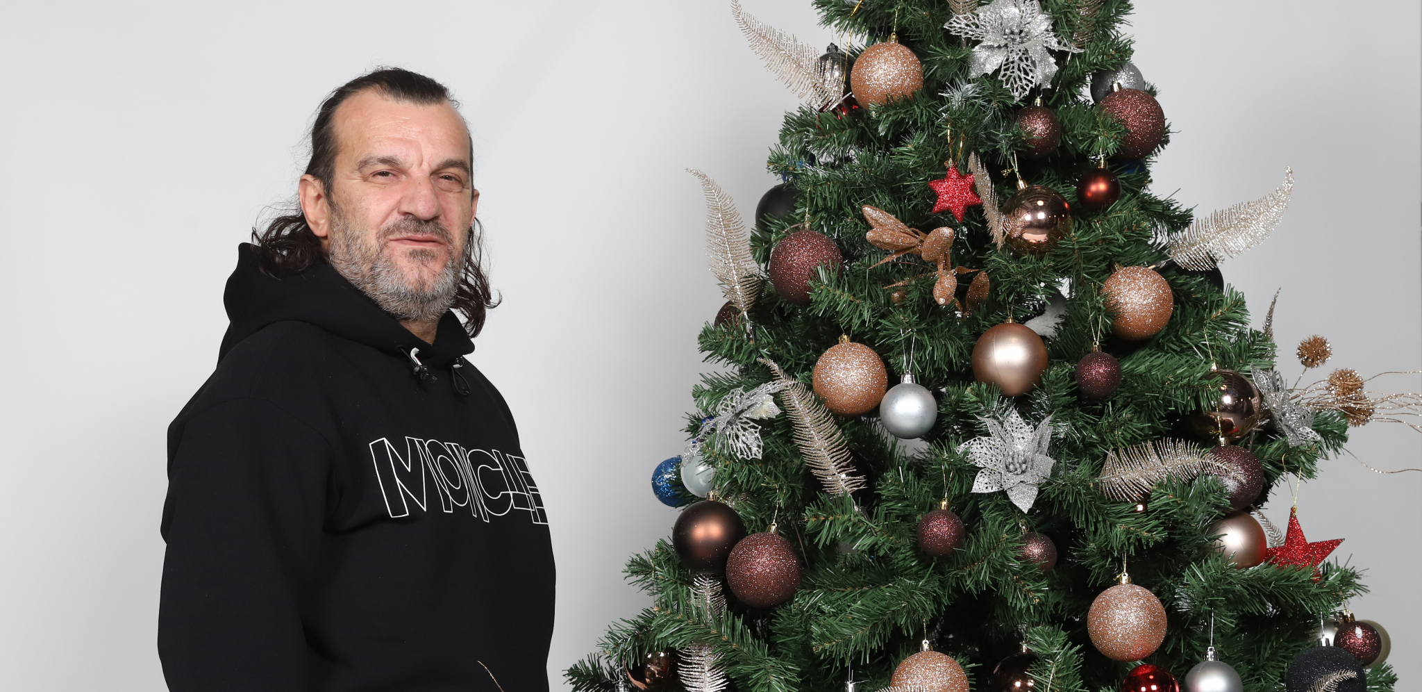 LUKAS DOVEO ATMOSFERU DO USIJANJA Na samom početku večeri, Aca je oduševio  publiku (FOTO/VIDEO)