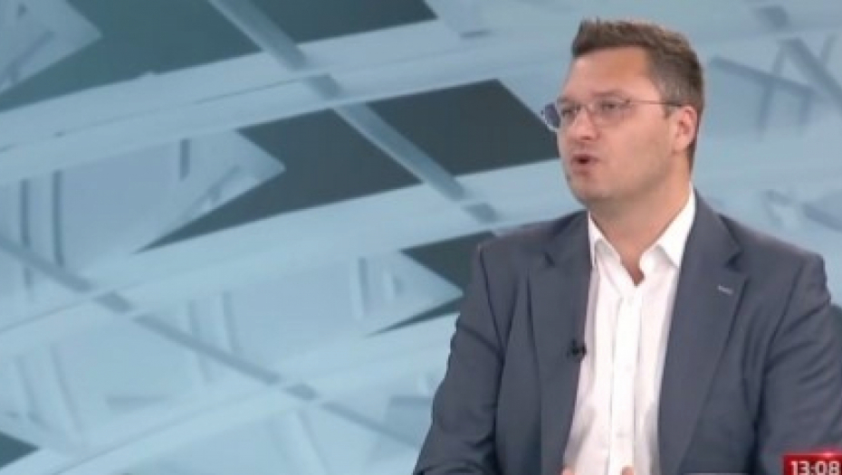 VUČIĆU, UVEDI SANKCIJE RUSIJI Evo kako Raša Nedeljkov vidi Srbiju i ostatak "slobodarskog sveta" (VIDEO)