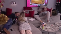 BEBICA JE OMAĐIJAN Car dao Nenadu predlog: Skini tu ogrlicu da vidimo šta će da se desi