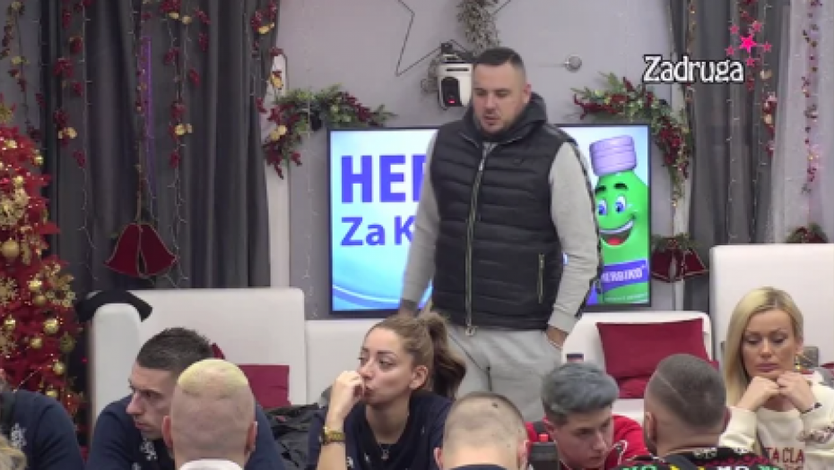 ĐAVO MU NE DA MIRA Filip Car otkrio koji zadrugari su dobili honorar unapred, čeka ga kazna produkcije?