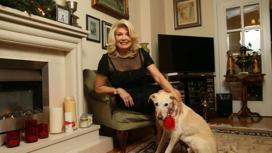 "MAČKO, PREZGODNA SI I SPREMNA ZA NASLOVNU STRANU" Suzana Mančić izazvala buru komentara, a stajling voditeljke će vas IZNENADITI (FOTO)