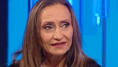 RAZARAJUĆ ŽIVOT LJILJANE JAKŠIĆ Rodila dete u 52. godini, dečko je ostavio, a onda je usledio PAKAO!