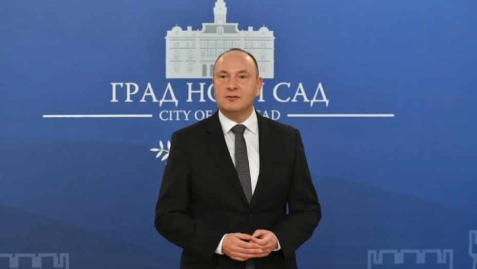 Gradonačelnik Milan Đurić čestitao Novu godinu svim Novosađanima i poželeo im puno zdravlja, sreće i radosti