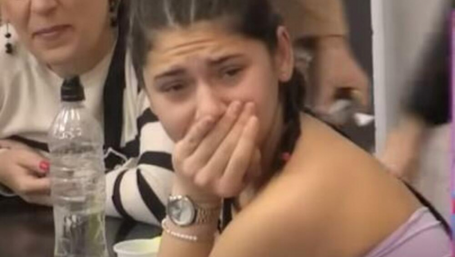 ŠOK! Milica Veselinović se rasplakala kada je ugledala majku, a onda je pozdravila njega, nastao muk u Beloj kući