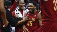 EKSPLOZIJA U NBA Donovan Mičel ubacio 71 poen Čikagu (VIDEO)