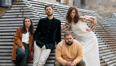 ISKORISTI SVOJ GLAS - GLASAJ ZA KOIKOI Još samo jedan dan do završetka glasanja za najbolji mladi bend Evrope