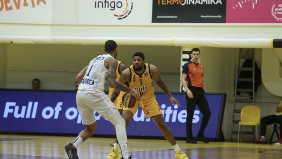 IZNENAĐENJE NA JADRANU Budućnost pala u Splitu