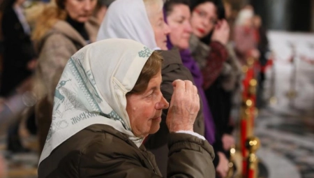 DANAS MORATE DA POČNETE! Svi božićni običaji koje morate da ispoštujete! Jednu stvar nikako ne smete da radite!