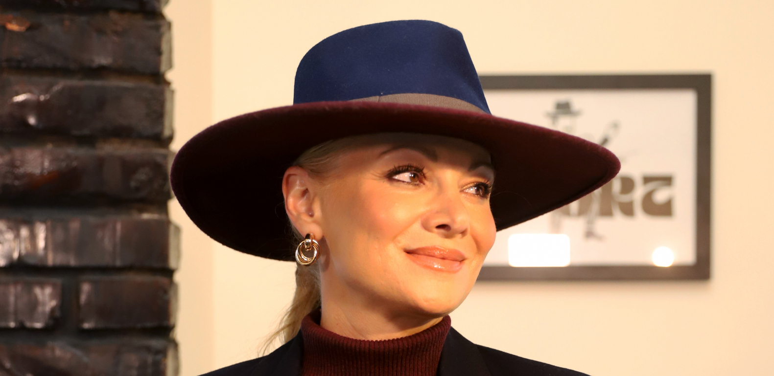 ILDA ŠAULIĆ ODALA POČAST TINI TARNER! Pevačica se oprostila od muzičke legende, a ispred kuće ostavila joj je ovo! (FOTO)
