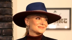 PEVAČICA OTKRILA DA JE POKOJNI ŠABAN NIJE PODRŽAVAO U PEVANJU Ilda Šaulić progovorila o svom detinjstvu "ONA JE BILA JAKO STROGA, MORALA SAM DA IMAM SVE PETICE"