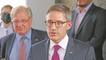 KOVEČEVSKI SE SASTAO SA ŠOLEOM "Ovo je ključan trenutak za region i Evropu"