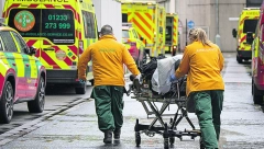 MISTERIOZNA UPALA PLUĆA STIGLA U EVROPU Video snimci iz bolnica podsećaju na scene iz najmračnijih dana Kovida