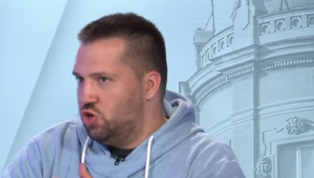 OBRNUO PLOČU! I pored dogovora frilensera sa državom, Pogačar bi da oni ne plaćaju poreze