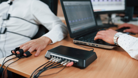 "ČIM ČUJEM OVE REČI, ZNAM DA POSTOJI PROBLEM" Stručnjak za poligraf otkriva šta odaje LAŽOVE (VIDEO)