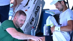 OSETIO SAM DA VUČE... Novak se oglasio posle povrede, evo o čemu se radi