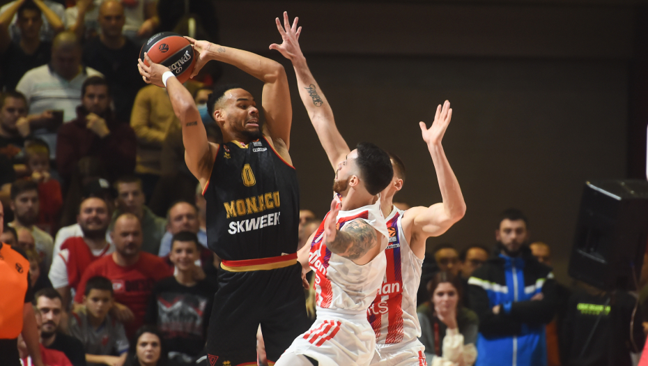 SA OVAKVIMA NAVIJAČIMA MOŽEMO SVAKOG DA POBEDIMO Vildoza se vratio na teren, pa oduševio "delije"