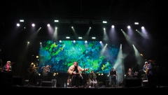 ISPLIVALE STRAVIČNE TAJNE BIJELOG DUGMETA! Poroci, zatvor pre samoubistva, a tu nije kraj užasima, sve se saznalo!