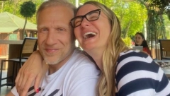 SUPRUGA MILANA KALINIĆA NAKON RAZVODA POSLALA MOĆNU PORUKU Sandra zapalila mreže, svi komentarišu njen izgled, evo kako sada živi