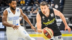 PARNI VALJAK SAMLEO MZT Partizan pružio brutalnu partiju protiv ekipe iz Skoplja, ubacio preko 100 poena za 50+ i novu pobedu u ABA ligi