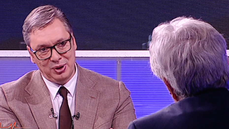 TO JE OMČA OKO VRATA SRBIJE, NE VUČIĆA Predsednik o svakodnevnim napadima na njega i njegovu porodicu