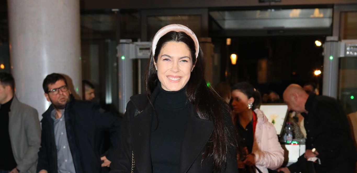 BITNO JE DA SNIMAMO FILMOVE O NAŠOJ ISTORIJI Trudna Milica Mandić na premijera filma "Oluja"