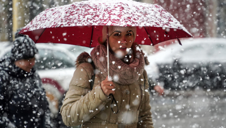 BABA MARTA ĆE NAM DOĆI GLAVE Sneg, mraz i olujno nevreme - preko noći stiže totalna promena vremena!
