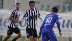 PARTIZANOVI KLINCI POKAZALI ZUBE Crno-bela deca davala golove u još jednom remiju