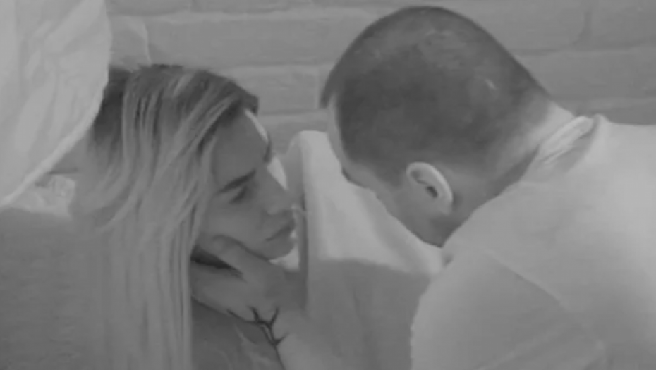 ŠOKANTNO KAKO JE ALEKSANDRA UCENILA ZVEZDANA DA OSTAVI ANĐELU Isplivao TAJNI snimak iz izolacije, evo i šta su radili nakon toga (VIDEO)