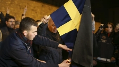 SVE ZATEGNUTIJI ODNOSI TURSKE I ŠVEDSKE U Stokholmu goreo Kuran, švedska zastava u Istanbulu