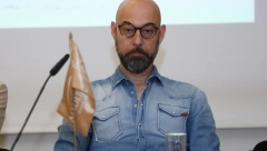 OVA VANSERIJSKA LEPOTICA JE ĆERKA DEJANA LUTKIĆA Od njenog provokativnog izgleda zastaje dah, a tek da čujete čime se bavi (FOTO)