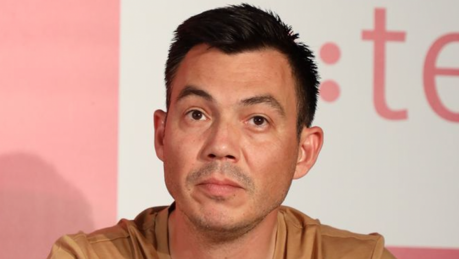 "BILO MI JE NEPRIJATNO, POČEO SAM DA CRVENIM" Željko Vasić otkrio šta je doživeo na nastupu, ovo nije očekivao