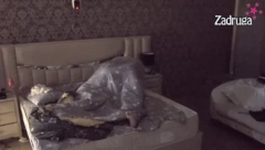 ANĐELA PRED KAMERAMA ORALNO ZADOVOLJILA ZVEZDANA Juče je ponizio i udario, a sada mu pružila nezaboravan užitak, BEZ SRAMA! (VIDEO)